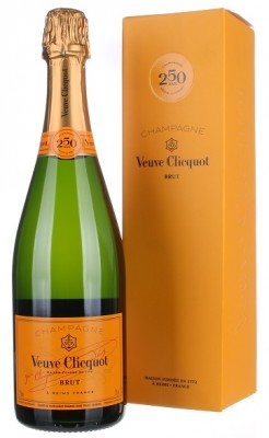 Mel & Rose  Veuve Clicquot VEUVE CLIQUOT BRUT YELLOW LABEL ICE BOX 750ML