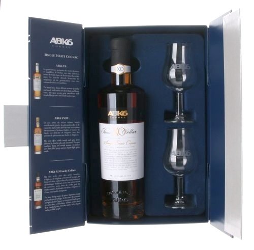 ABK6 Cognac XO Family Reserve 40%, s 2 poharmi 0,7L, cognac, DB